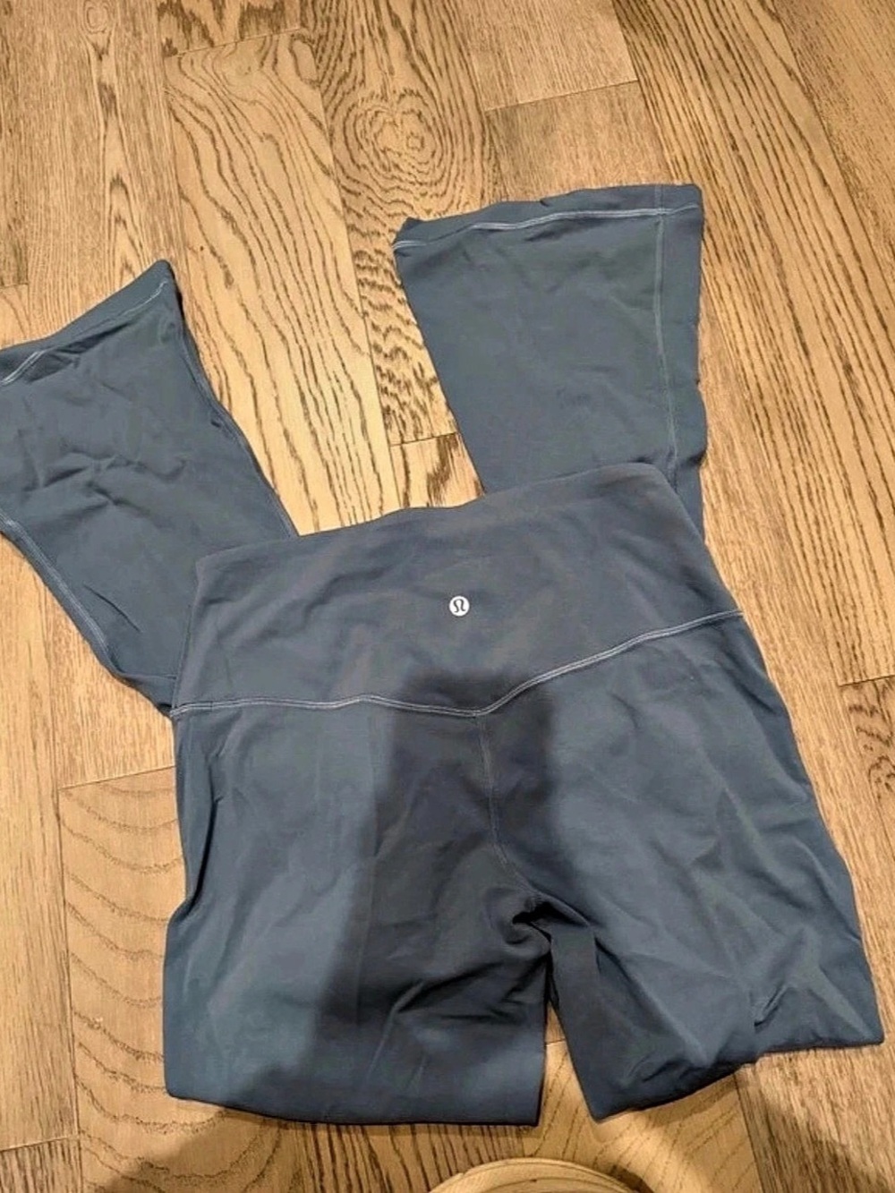 lululemon Groove Nulu Super-High-Rise Flared Pant size 10